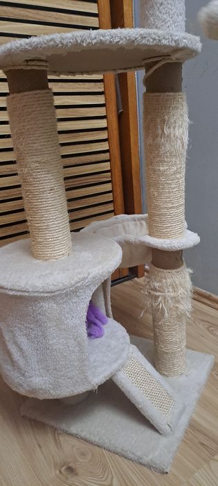 Oddam używany drapak dla kota zarezerwowany