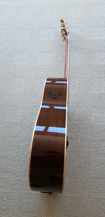 Guitarra electroacustica Yamaha LL-TA.