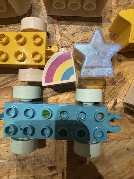 Dwie zabawki: klocki lego duplo + flaming
