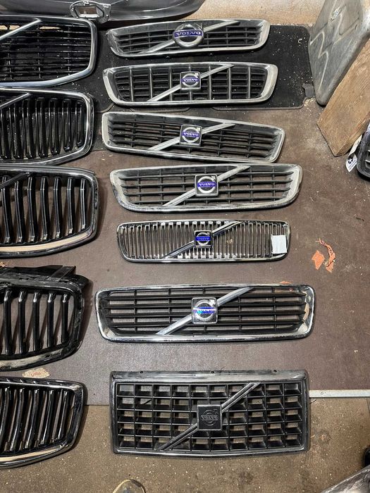 Pешетка радиатора гриль VOLVO V60 S60 V50 S40  V70 XC40 XC 60 V90