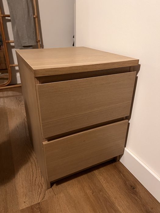 Mesas de cabeceira Malm ikea