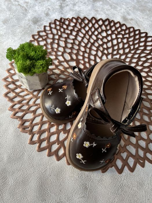 Туфлі на дівчинку 25 розмір