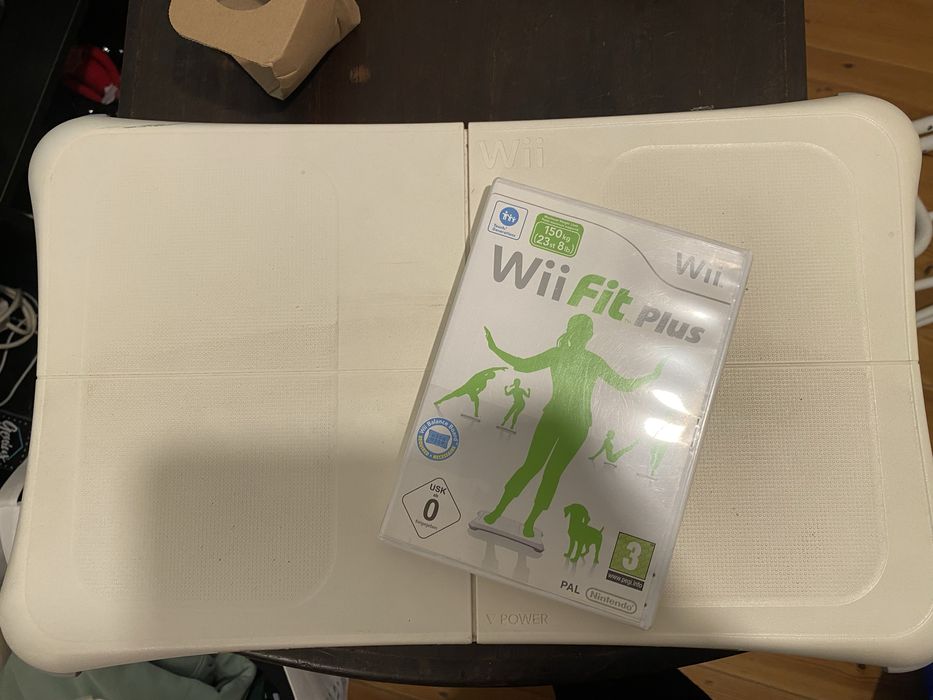 Consola Wii + wii fit plus
