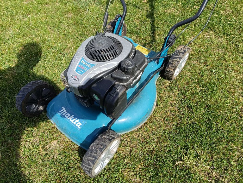 Kosiarka Makita Briggs Stratton mulczer.