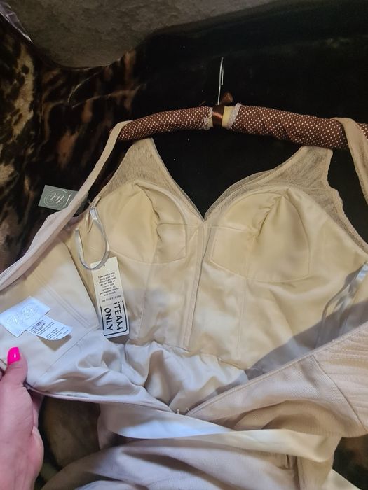 Платье свадебное ,випусктное ,вечернееее