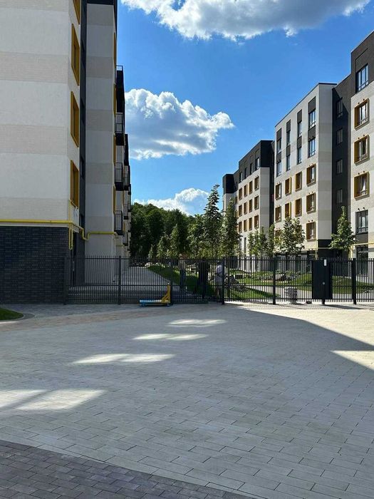 Видова 1к квартира з ліфтом ЖК Молодість