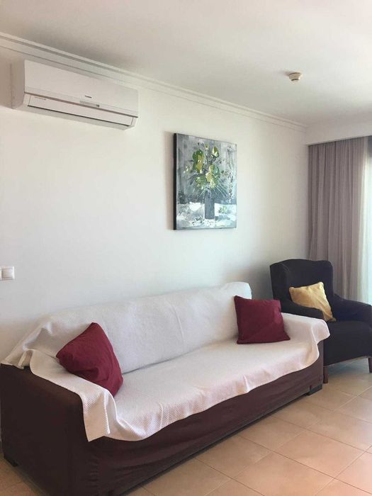 Alugo T2  com garagem monte gordo