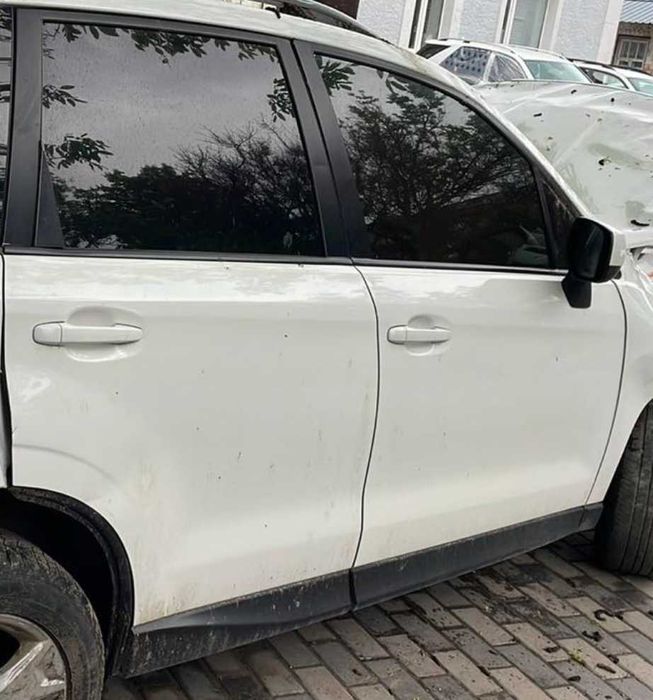 Дверь двері Subaru forester SJ S13 2013 2014 2015 2016 2017 2018