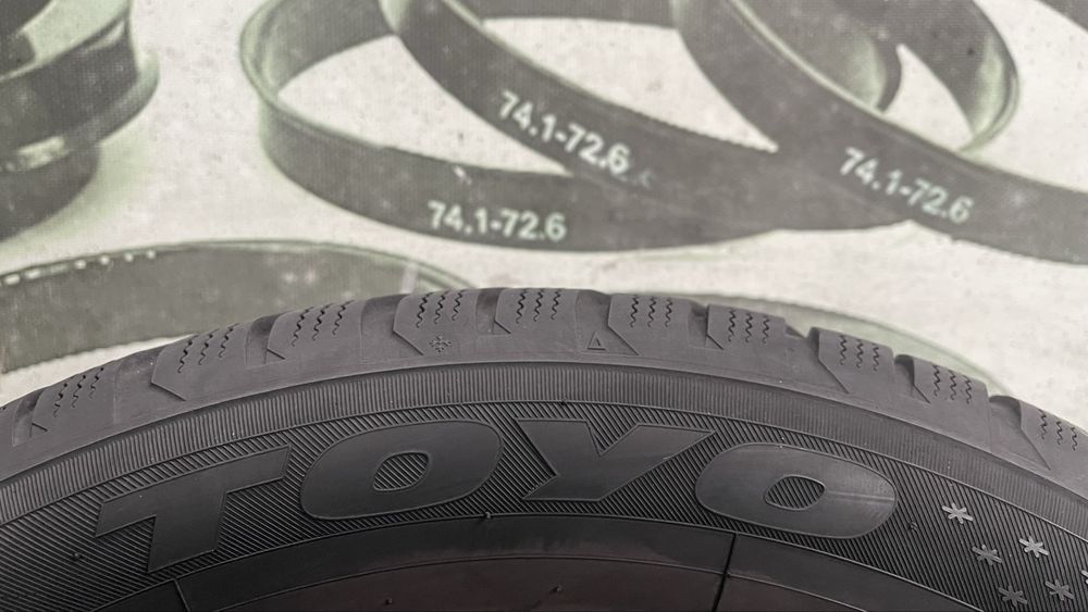Зимние шины 205/55/16 Toyo