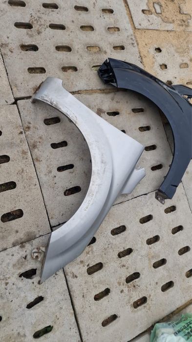 Ford focus 2010r blotnik prawy