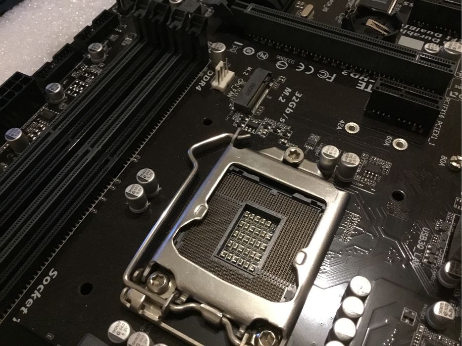 Материнська плата Gigabyte GA-Z170-HD3 версія DDR4 2133