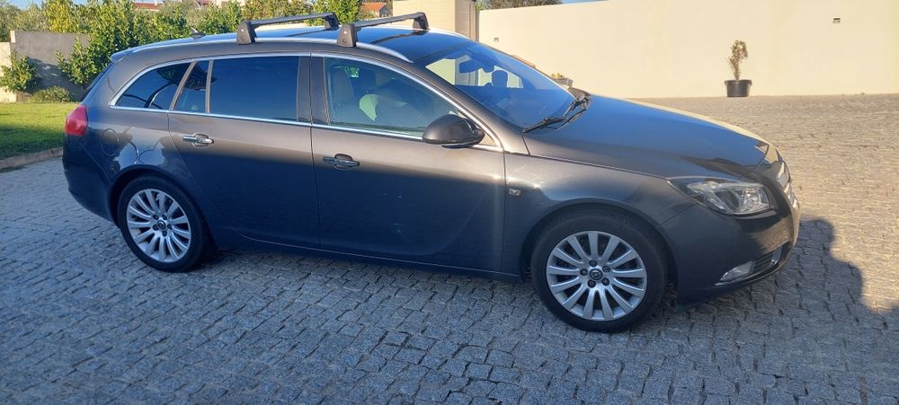 Opel Insignia Sport Tourer 2.0 CDTI 130 CV – 2009 – Excelente Estado