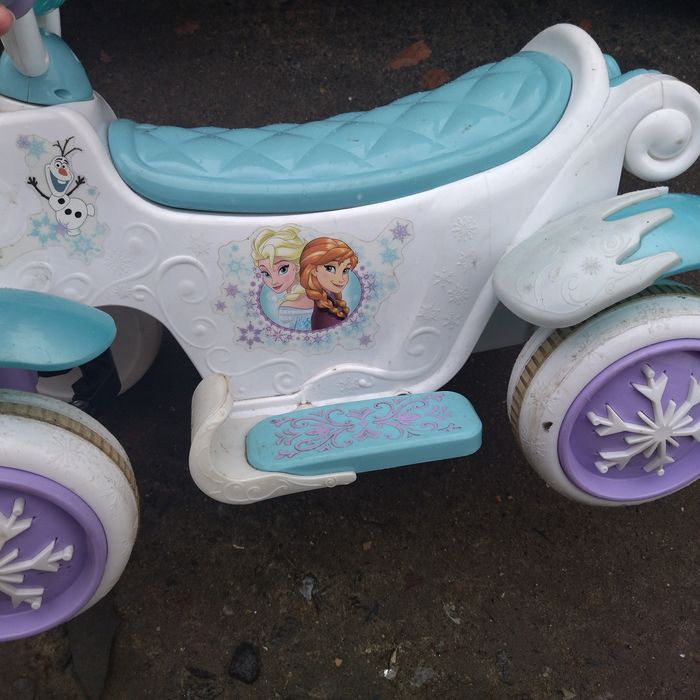 Дитячий електромобіль frozen крижане серце