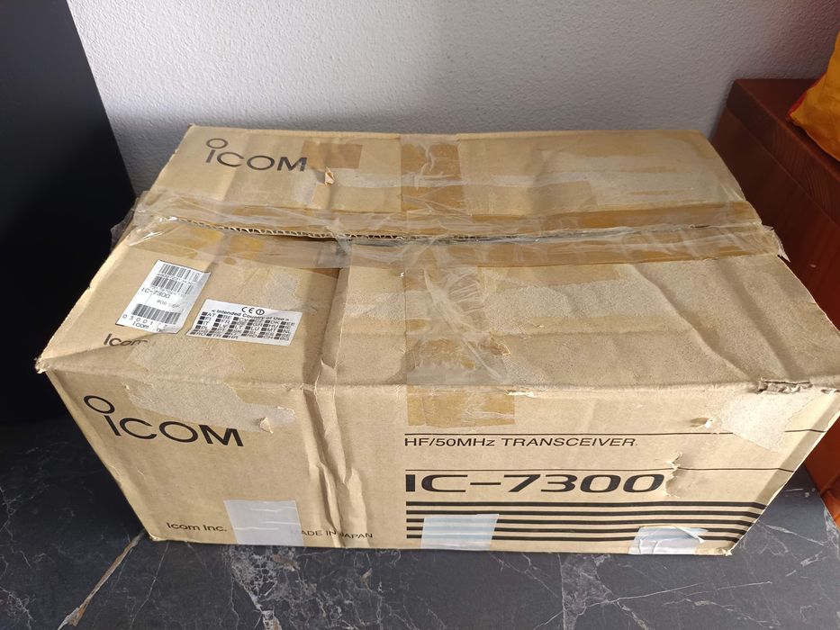 ICOM IC-7000 - Radioamador
