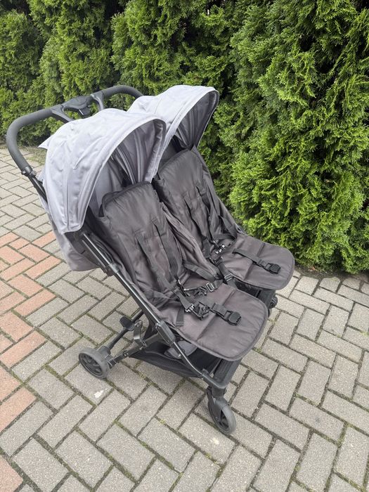 Podwójna lekka spacerówka