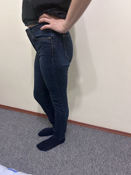 Джинси gap вузькі