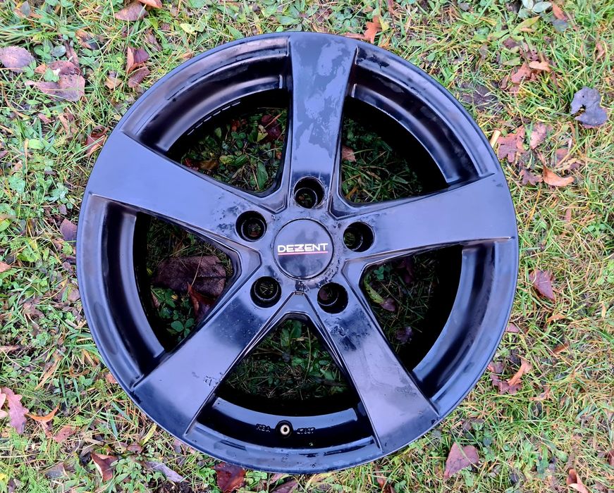 Aluminiowe felgi czarne 16" x 6,5" DEZENT