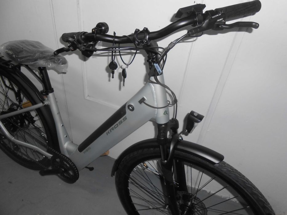 Rower elektryczny Kross miejski 28"