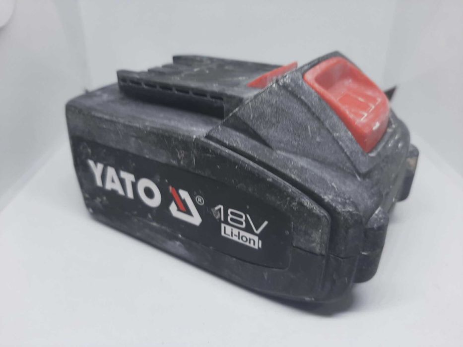 Akumulator + ładowarka Yato