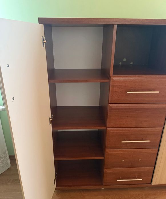 Набір меблів в спальню кімнату