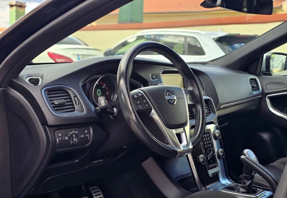 Volvo V40 R-design 1.6 D2 115Cv