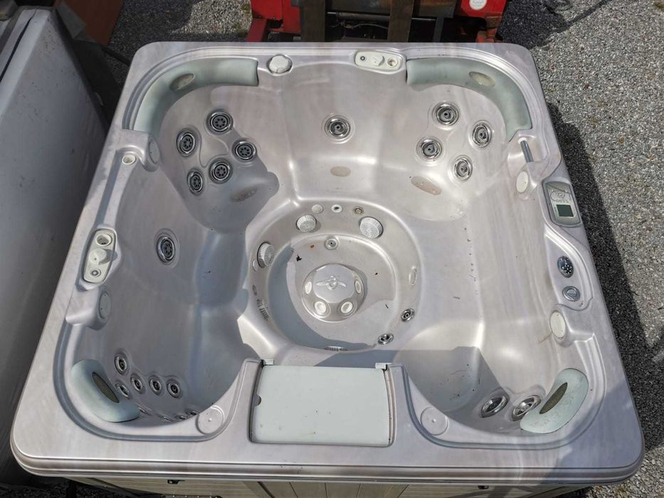 Jacuzzi Używane elektryczne sprawne Balia wodna Transport Wanna Hydro