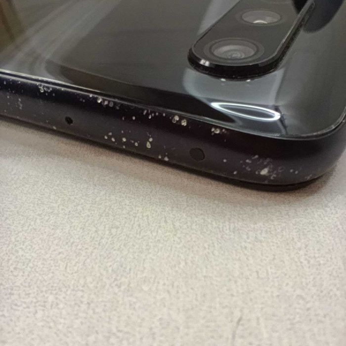 Продам телефон Xiaomi Mi 9 Lite 6/64Gb NFC в гарному стані