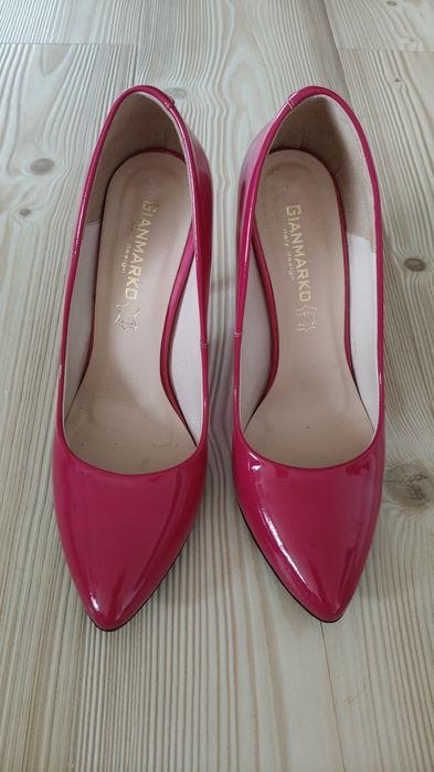 Skórzane szpilki 37 Gianmarko