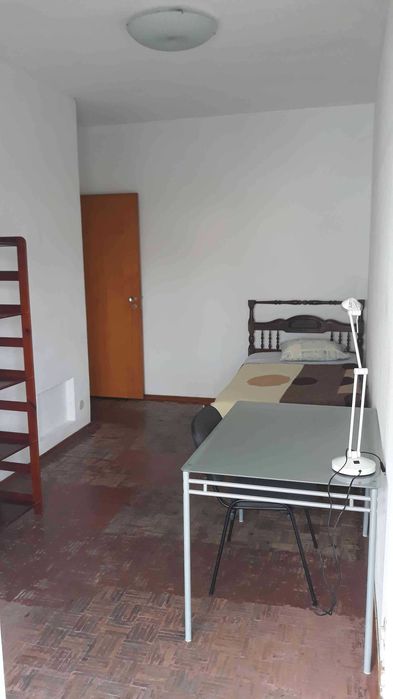 Quarto Individual em Lisboa Ajuda entre Belém e Alcântara