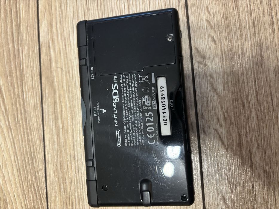 Nintendo DS lite