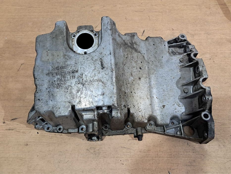 Miska olejowa 2.0 TFSI AUDI A4 B7 A6 C6 Seat Exeo BGB BWA BWE BPJ
