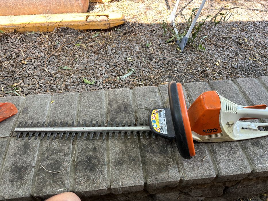 Stihl hse 42, електричні мотоножиці