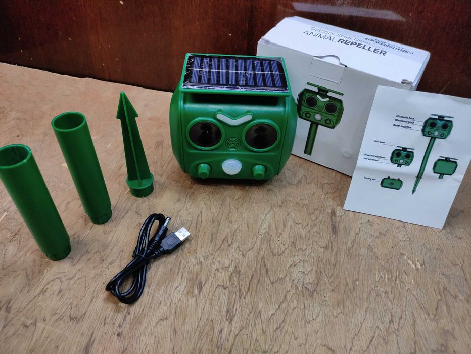 Новий ультразвуковий універсальний відлякувач тварин на акумуляторі
