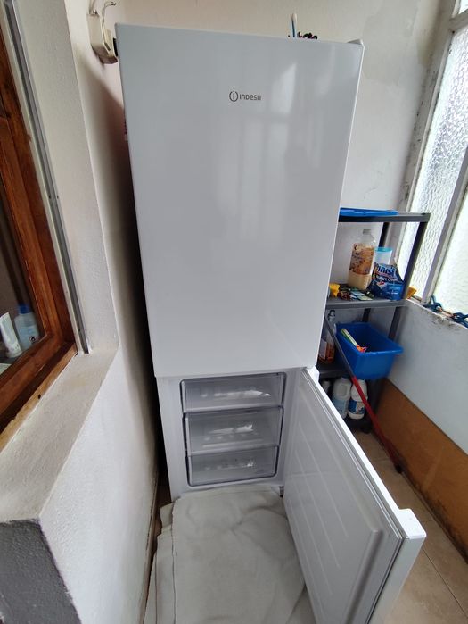 Frigorífico Indesit