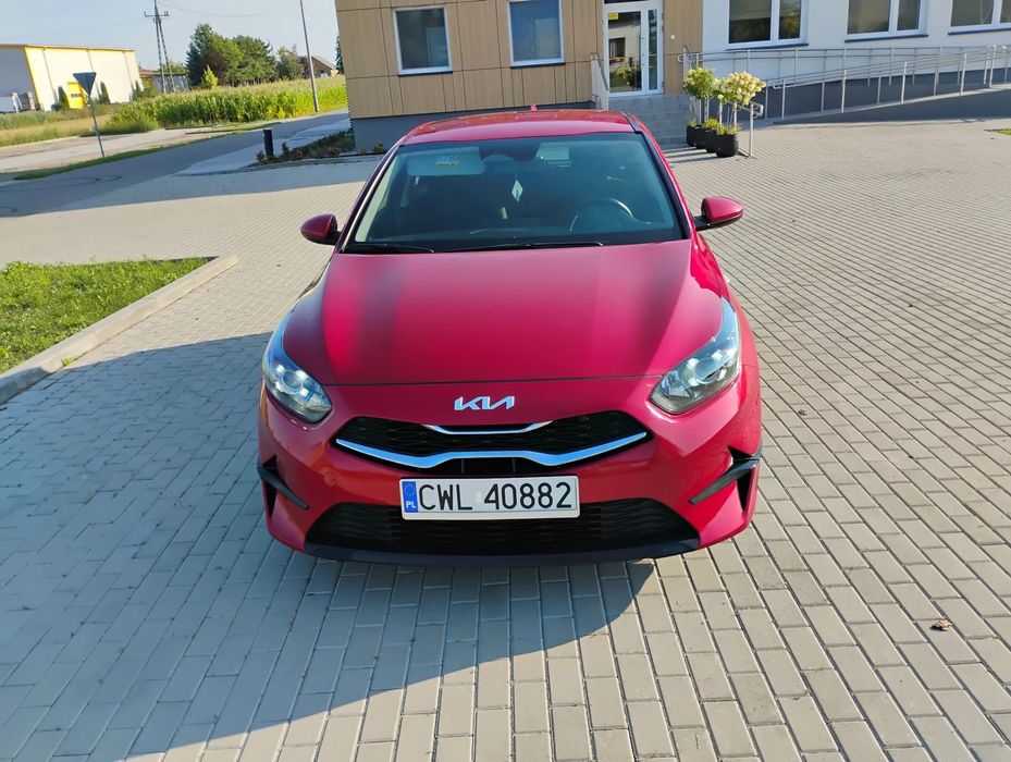 Kia Ceed 1.5T-GDI 140 KM grudzeń 2024 Model 2025 udok.11.879km jak nowa