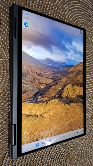 Lenovo Yoga ThinkPad X1 6gen i5 11gen.