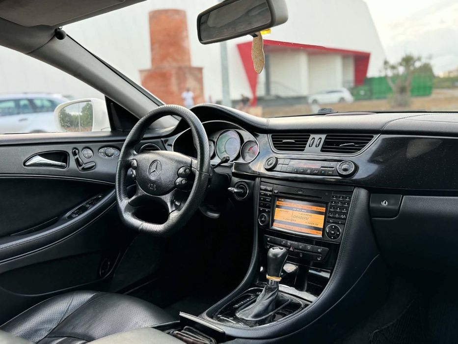 Mercedez -benz cls 320 kit 63 AMG