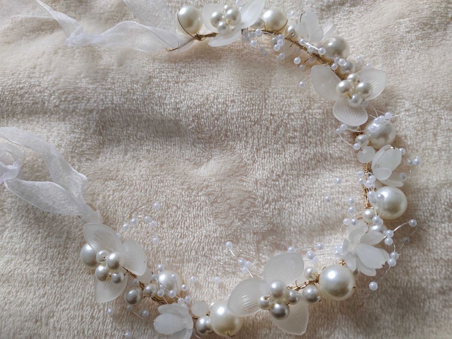 Elegancka opaska / wianek do włosów