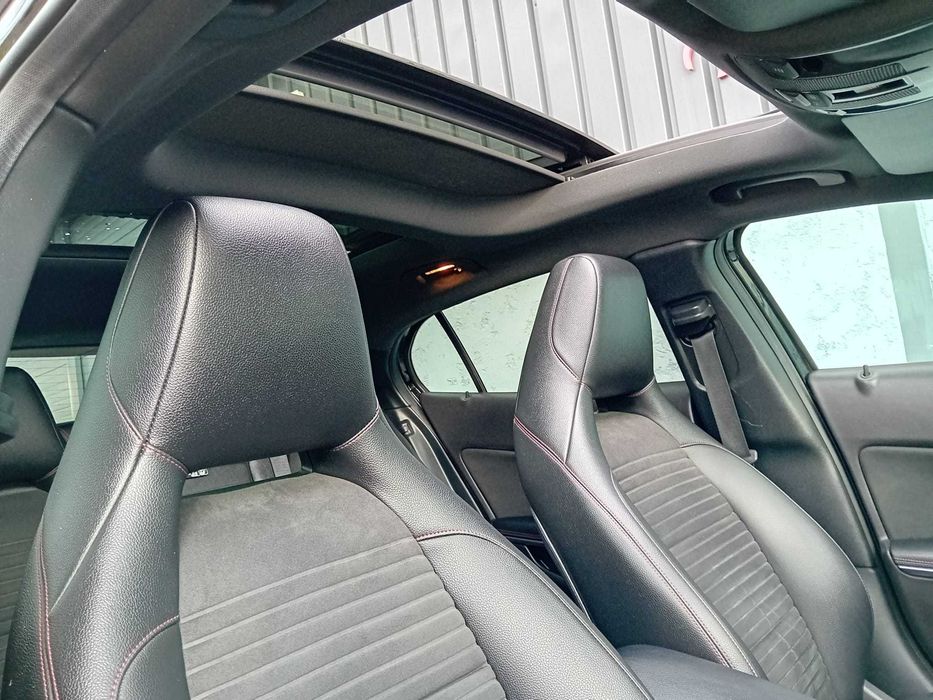 Mercedes GLA 180 AMG c/auto ( pequeno sinistro )