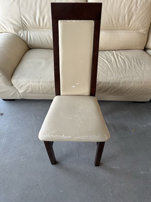 Krzeslo drewnianiane z obiciem , 6 krzesel cena za sztuke