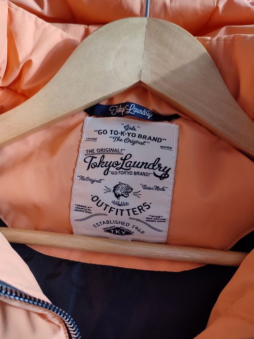 Яскрава жилетка від Tokyo Laundry на дівчинку