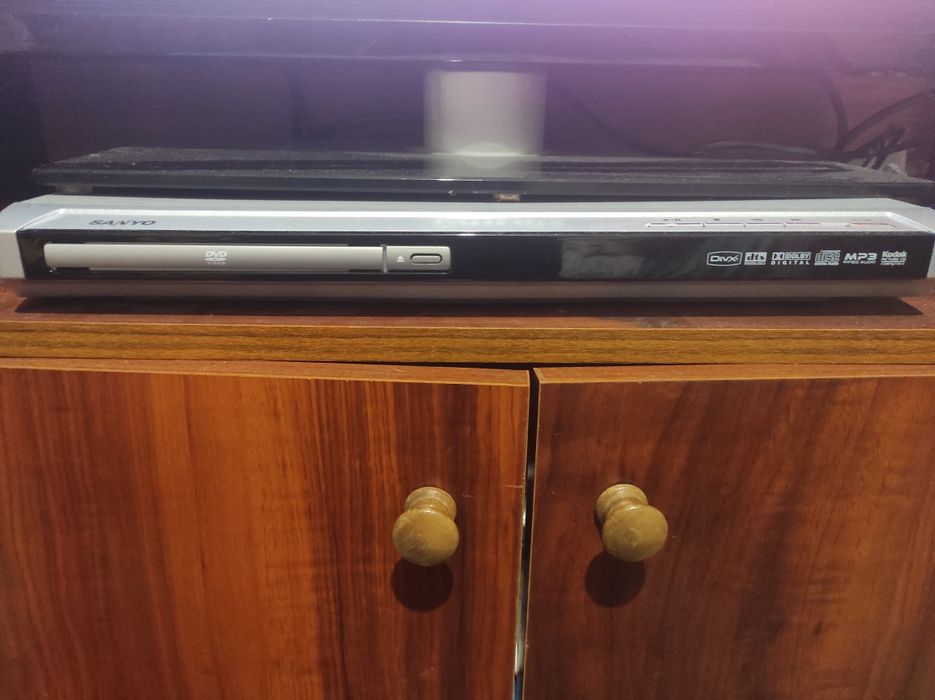 Vendo leitor de CD SANYO