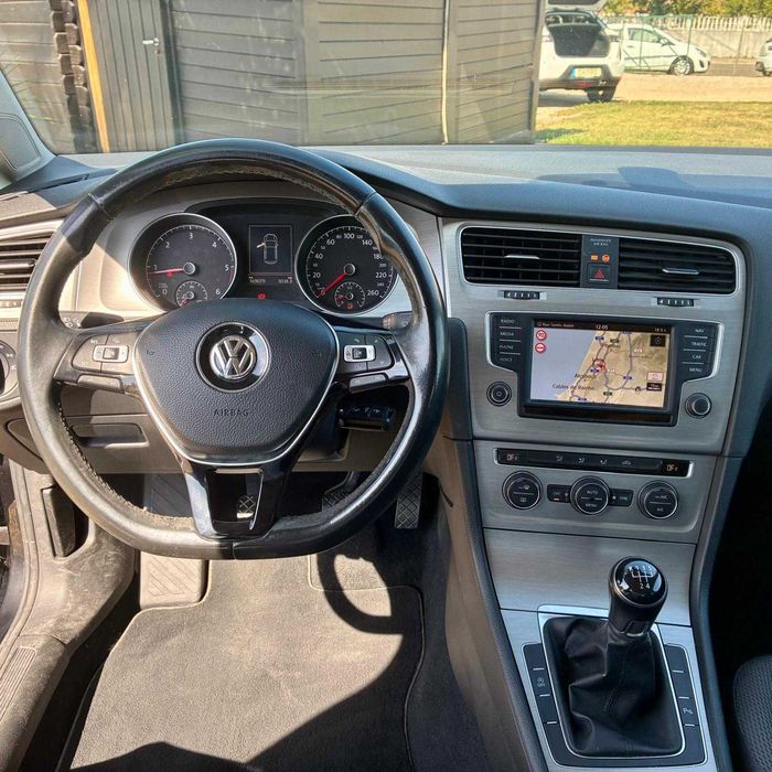 VW Golf VII 1.6 TDi BlueMotion Highline · Nacional