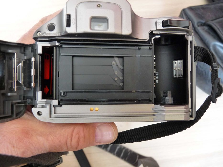Aparat  OLYMPUS  IS-200  z futerałem