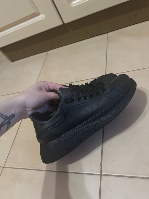 Кросівки жіночі , шкіряні, розмір 38