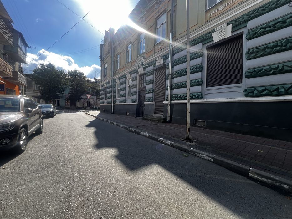 Здам приміщення вул. І. Франка