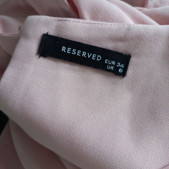 Sukienka reserved 34