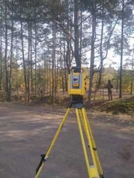 Розбивка осей, винос в натуру, Топозйомка 500 і 1000