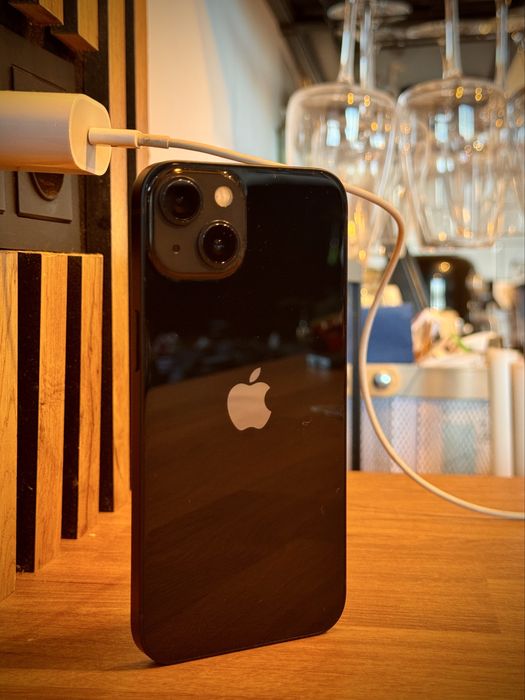 IPhone 13 Midnight