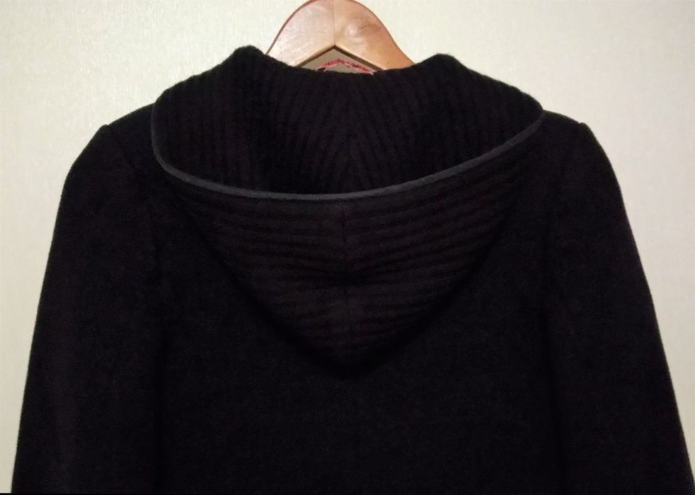 Пальто жіноче vistline.